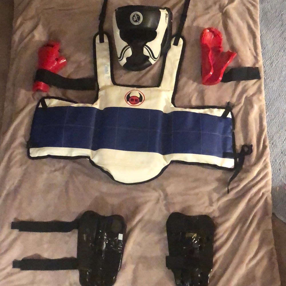 Taekwondo equipment